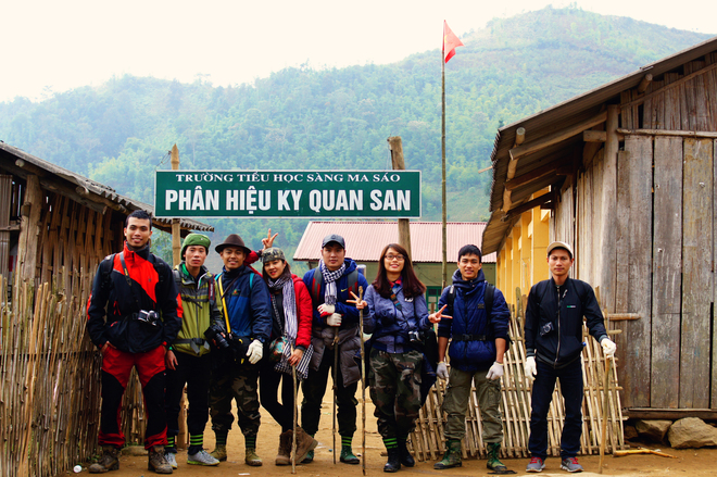 Điểm xuất phát của hành trình được bắt đầu từ chân dãy núi, nằm tại bản Kỳ Quan San, xã Sàng Ma Sáo, huyện Bát Xát, tỉnh Lào Cai. Bạch Mộc Lương Tử là ngọn núi cao thứ 4 Việt Nam với độ khó vào bậc nhất. Tận cuối năm 2013 - đầu năm 2014, thông tin về ngọn núi này mới có và cũng chỉ xuất phát từ vài ba đoàn.